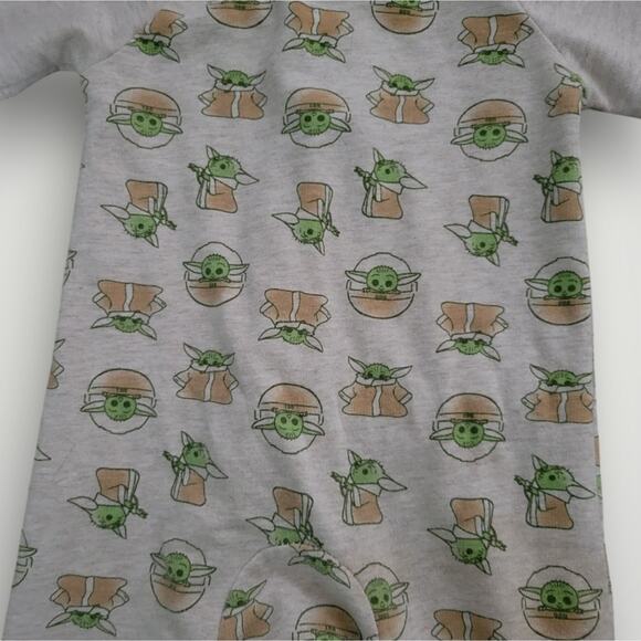 Starwars Baby Yoda Grogu One Peice Outfit 12m Hooded Ears Disney All Over Print - Picture 10 of 10